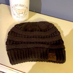 CC beanie with ponytail hole/messy bun hole